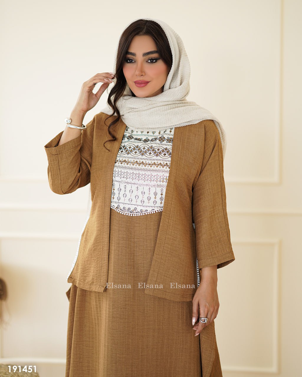 سارافون رویه مجلسی نوژین