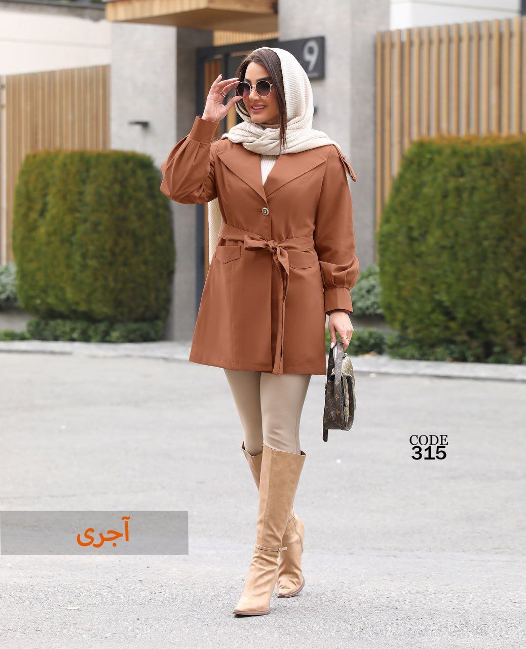 بارانی کوتاه کتان تی سی ( سایز بزرگ دارد)