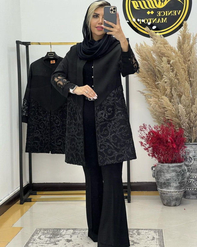 مانتو مجلسی ترکیبی دانتل نیلا ( گیپوری)