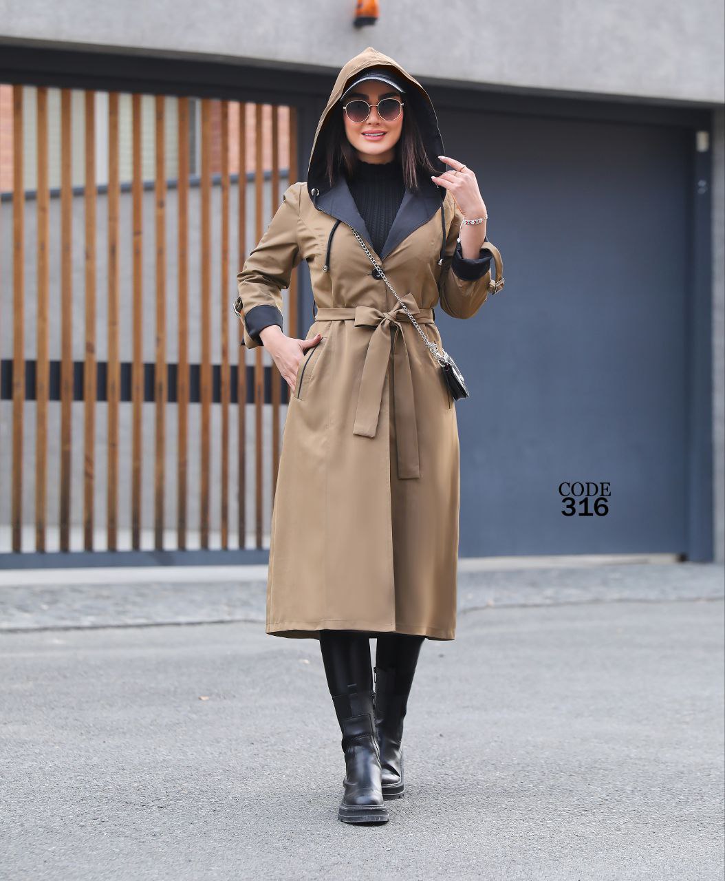 بارانی کلاهدار جدید ( سایز بزرگ دارد)