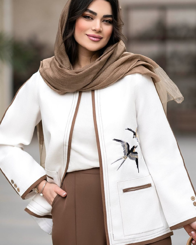 کت شلوار گلدوزی شده پرستو